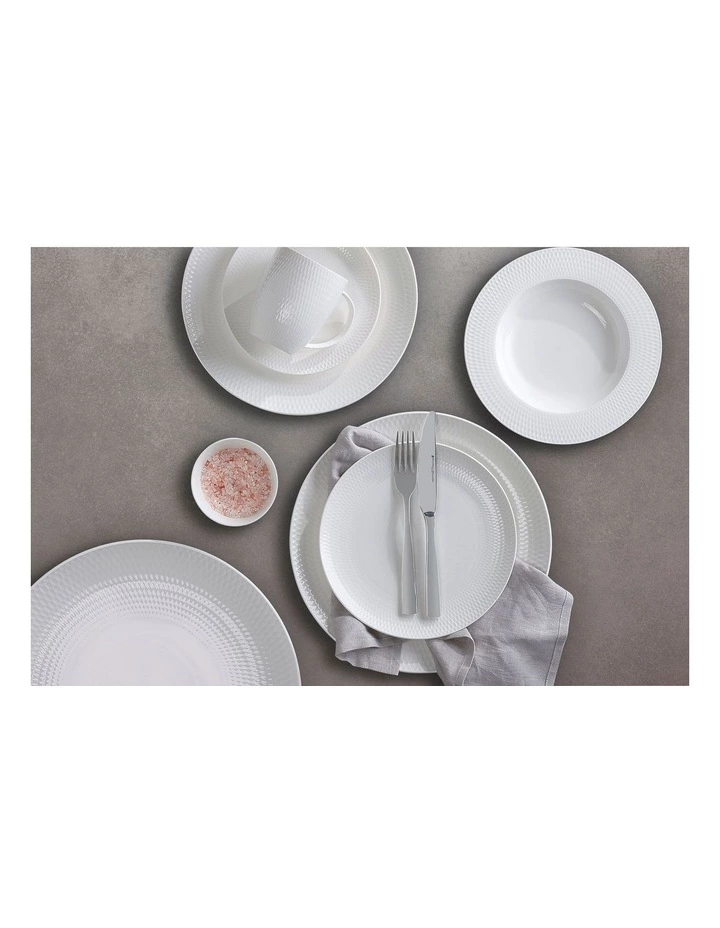 Maxwell & Williams White Basics Diamonds 36cm Gift Boxed Round Platter 2 Maxwell & Williams White Basics Diamonds 36cm Gift Boxed Round Platter - Image 2