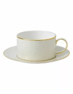 Wedgwood Arris Teacup & Saucer Tea Set
