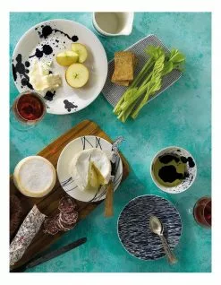 Royal Doulton Pacific 23.5cm Set of 6 Mixed Plates White/Blue 7 Royal Doulton Pacific 23.5cm Set of 6 Mixed Plates White/Blue -Dining Sales 797695750 4 720x928