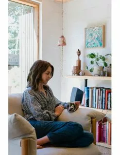 Robert Gordon X Louise Jones Hug Me Mug - Birdlife 7 Robert Gordon X Louise Jones Hug Me Mug - Birdlife -Dining Sales 829392490 4 720x928