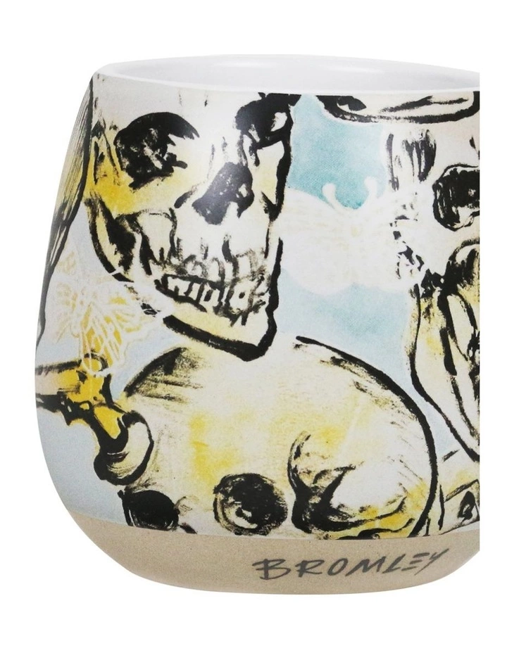 Robert Gordon X Bromley Hug Me Mug Xl - Big Skulls 2 Robert Gordon X Bromley Hug Me Mug Xl - Big Skulls - Image 2