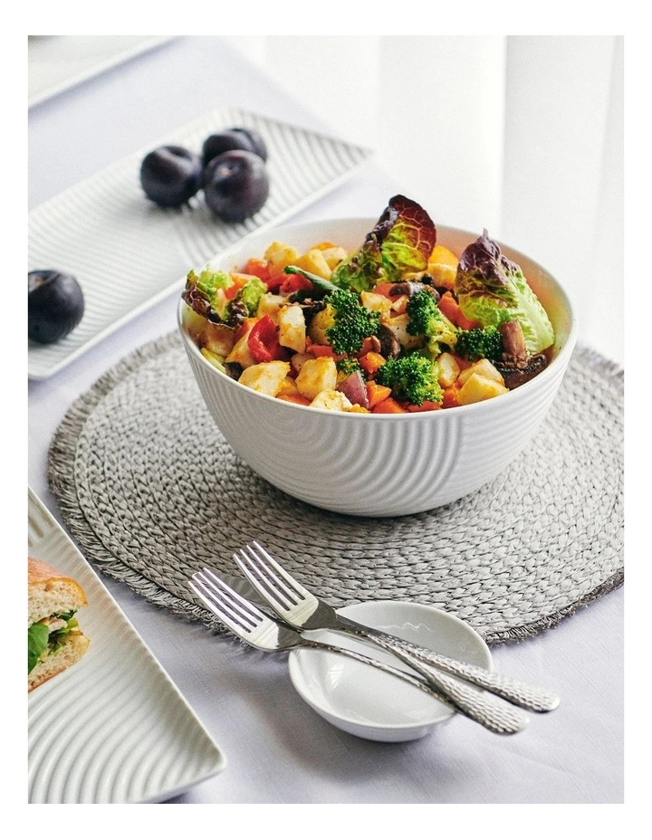 Salt&Pepper Zen Serving Bowl - 24cm 2 Salt&Pepper Zen Serving Bowl - 24cm - Image 2